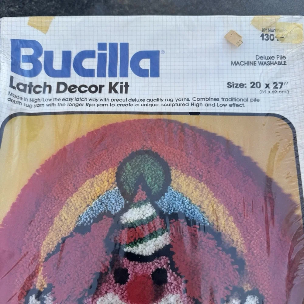 Bucilla Latch Hook Decor Wall Hanging Kit Happy Go Lucky Clown 20